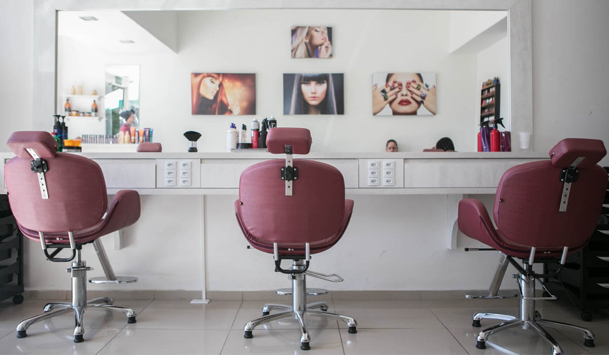 4 obszary dezynfekcji w zakładach fryzjerskich