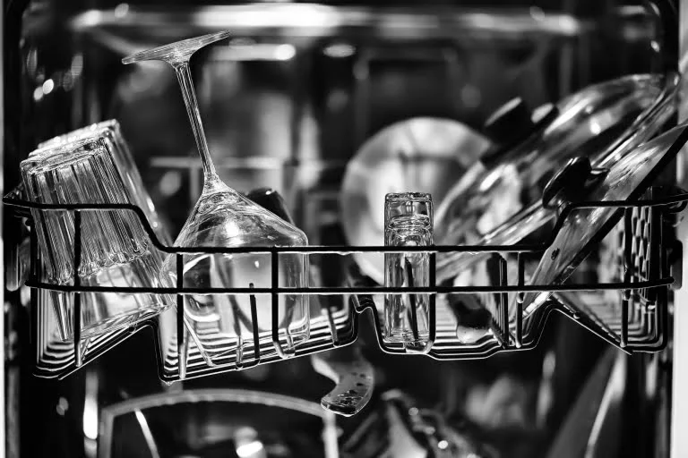 
Washing dishes, saving water					